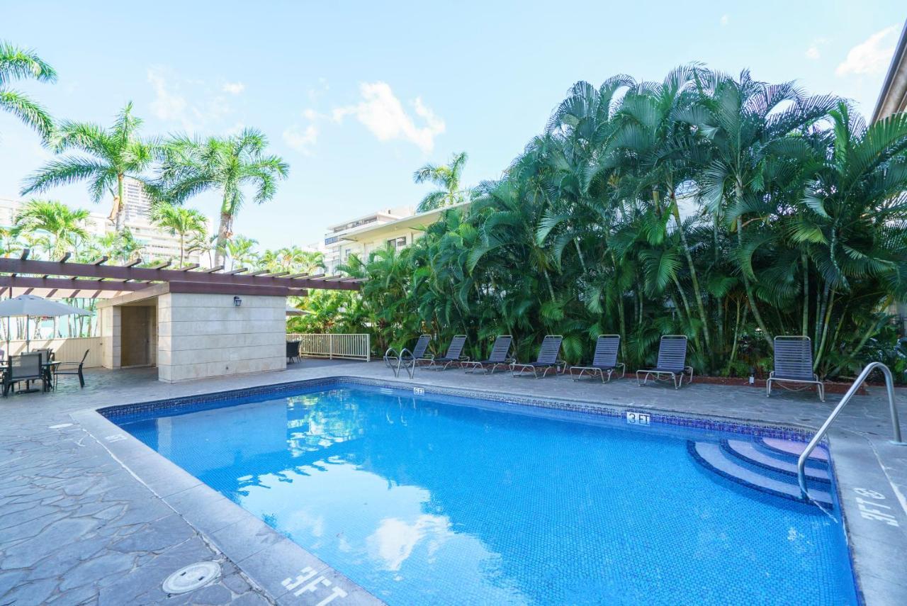 Studio Unit At The Royal Garden, In Waikiki ワイキキ・ロイヤルガーデン Honolulu Esterno foto
