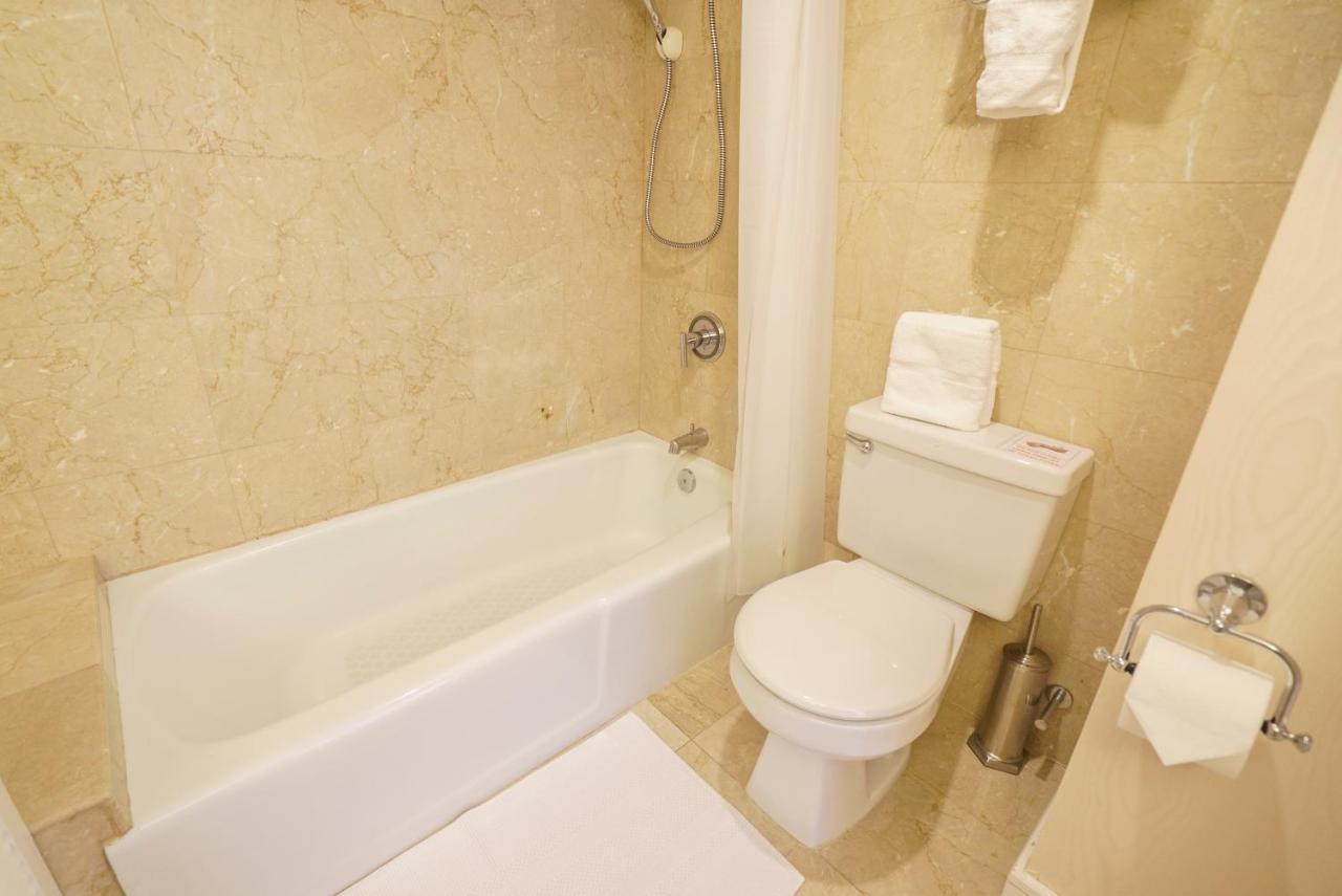 Studio Unit At The Royal Garden, In Waikiki ワイキキ・ロイヤルガーデン Honolulu Esterno foto